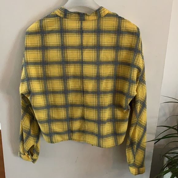 2/$20🍁 Cute Yellow Cotton Summer Blouse - Picture 2 of 10